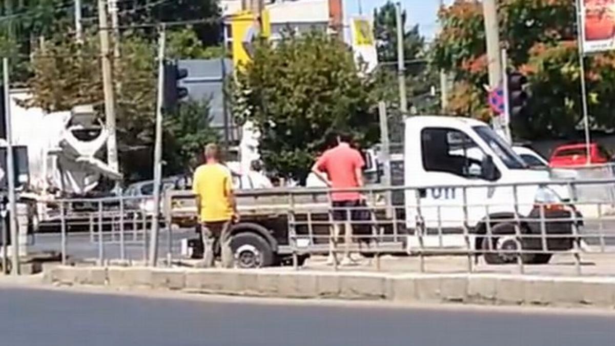 imagini naucitoare in bucuresti iata cum se indreapta un semafor