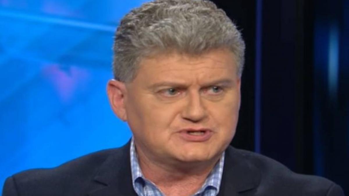 Tatăl lui Snowden îşi sfătuieşte fiul să rămână în Rusia până nu va fi sigur de un proces just în SUA