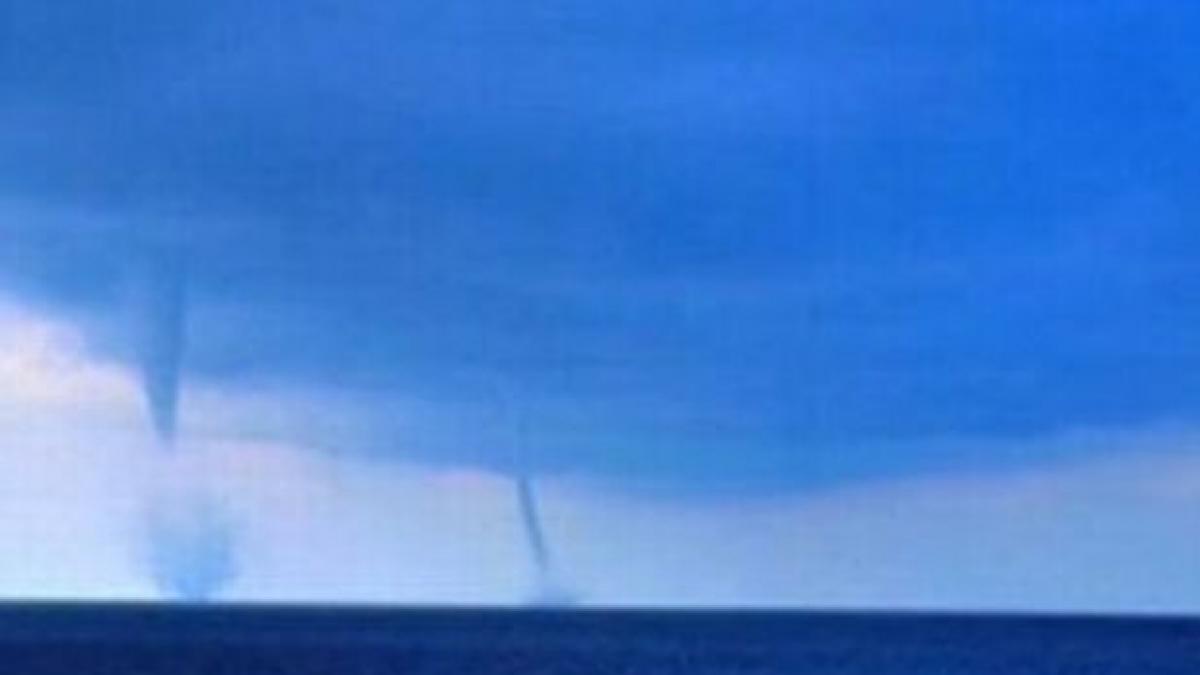 fenomen extrem de rar fotografiat in largul marii ionice