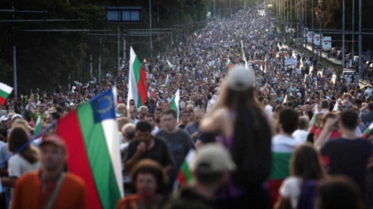 bulgaria in a 47 a zi de proteste manifestantii cer demisia guvernului si alegeri anticipate