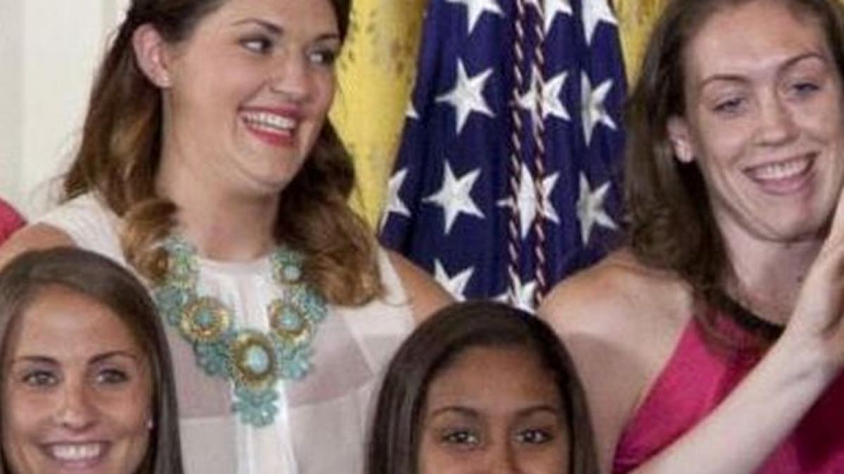 nimeni nu se astepta la asta ce a patit obama in timpul unei intalniri oficiale la casa alba