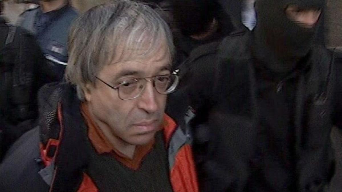 guru pus la zid de propriii adepti misa