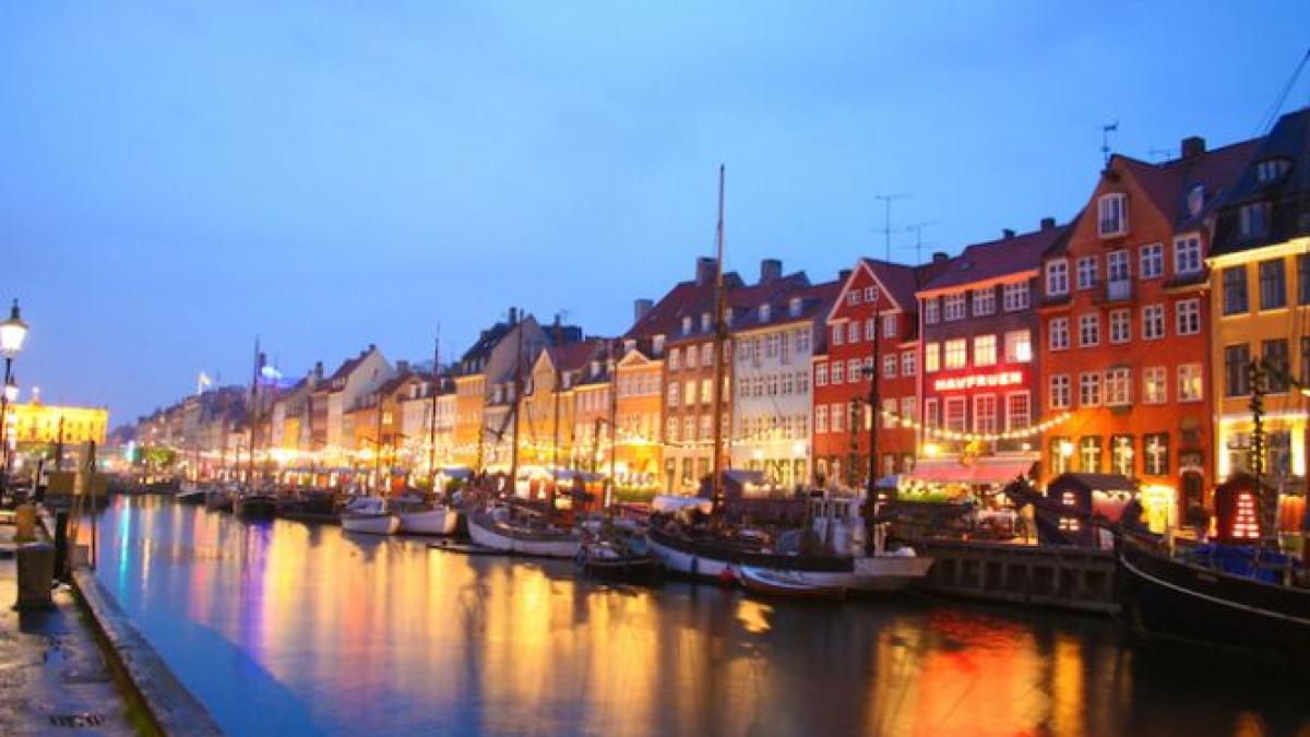 amenintare cu bomba in danemarca o zona din centrul orasului copenhaga evacuata