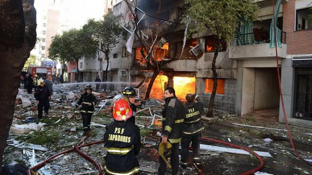 argentina cel putin 8 oameni au murit dupa o explozie puternica
