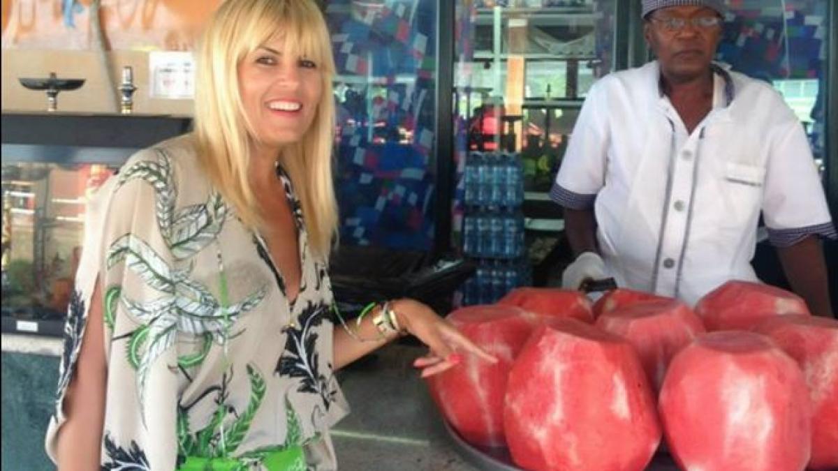 s a dus gloria elenei udrea fostul ministru incearca din rasputeri sa atraga atentia