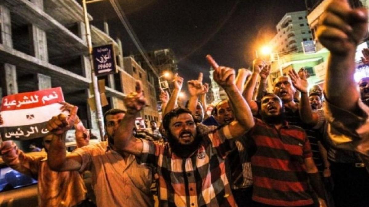 politia pregatita sa disperseze manifestanti pro morsi din piete la cairo