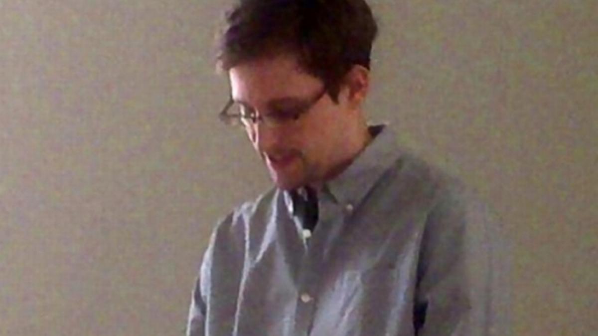 surse sosirea lui lon snowden in rusia va fi anuntata dupa intalnirea cu edward snowden