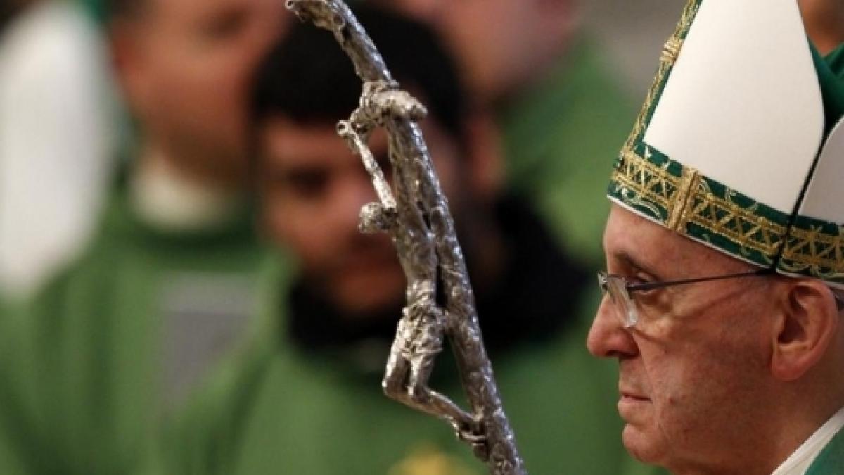 papa s a rugat pentru victimele violentelor dar si pentru pace si dialog in egipt