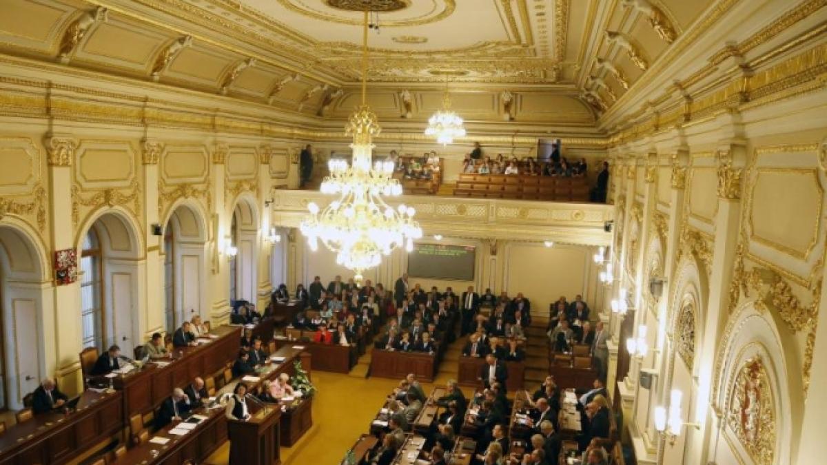 criza politica in cehia deputatii au aprobat dizolvarea legislativului