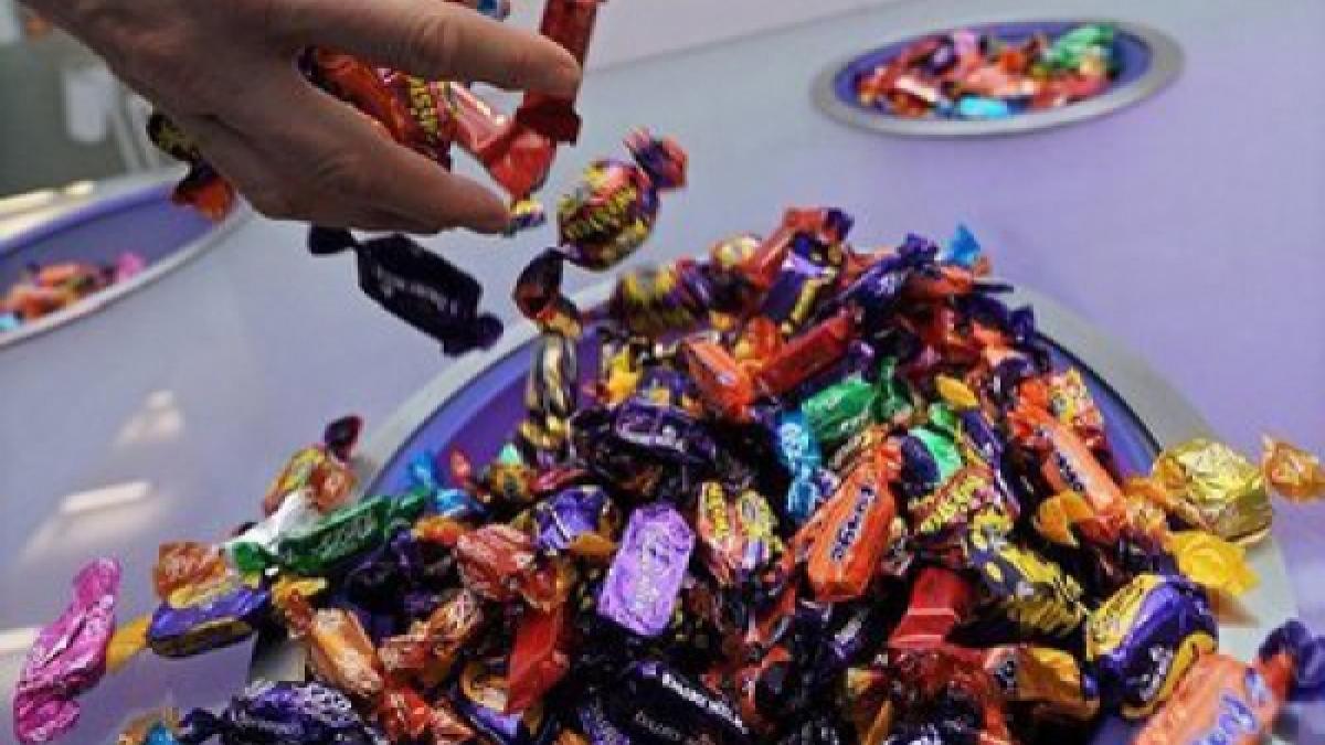 prins la furat de bomboane un pusti de 13 ani a fost legat de un stalp si batut 10 ore de