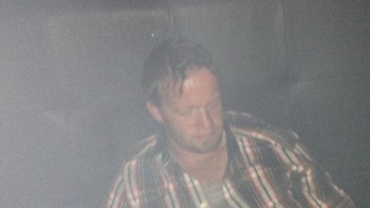 era insurat si avea o familie frumoasa totul s a terminat intr o secunda dupa ce sotia a vazut poza