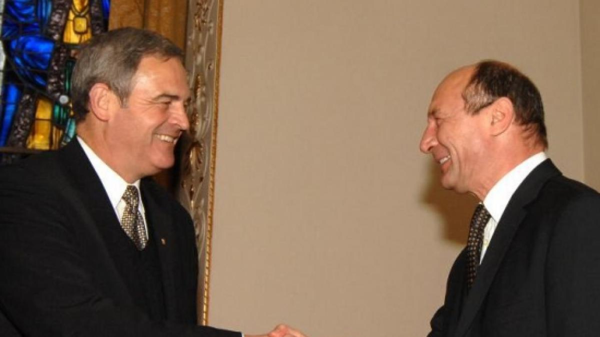 basescu nu ii retrage steaua lui tokes ponta nu este membru al ordinului national deci nu poate