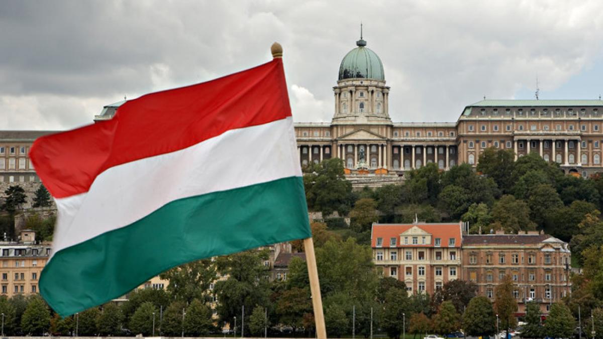 o tara din apropierea romaniei a interzis steagul ungariei