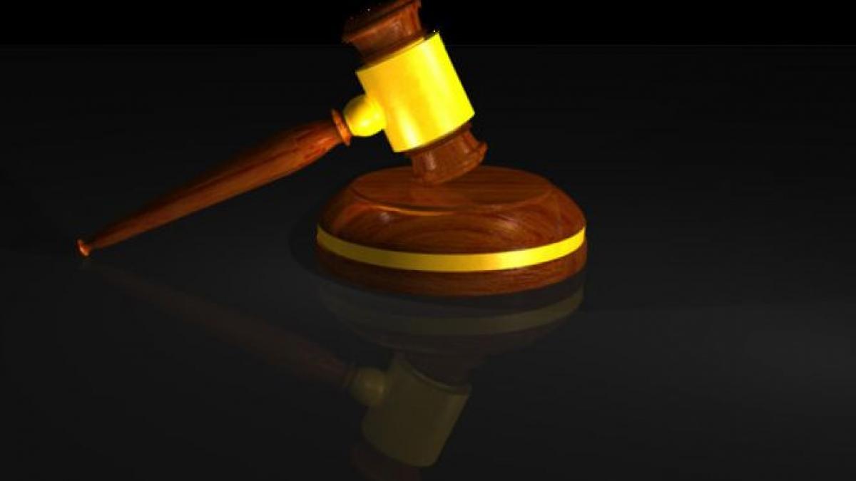 sinteza zilei romania sub invazia procurorilor