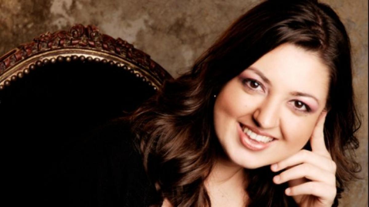 alexandra dariescu prima pianista din romania care a concertat la prestigioasa royal albert hall