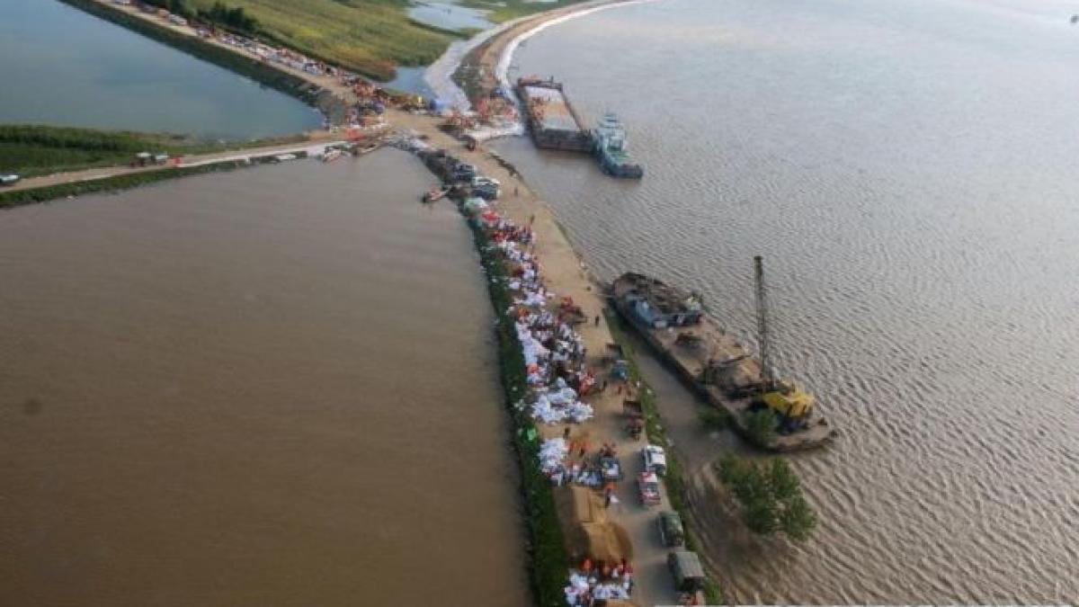 peste 80 de morti in inundatiile produse in nord estul chinei