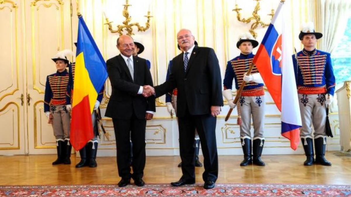 basescu in slovacia nu vom accepta niciodata teoria drepturilor colective pentru minoritati