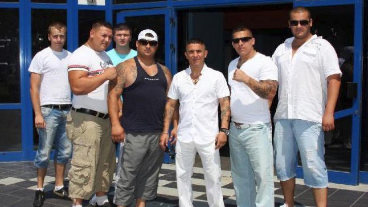 cel mai temut clan din romania legaturi nebanuite cu al qaeda povestea incredibila a omului pe care