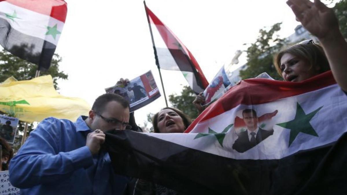 sute de persoane au protestat la paris fata de o posibila interventie militara in siria