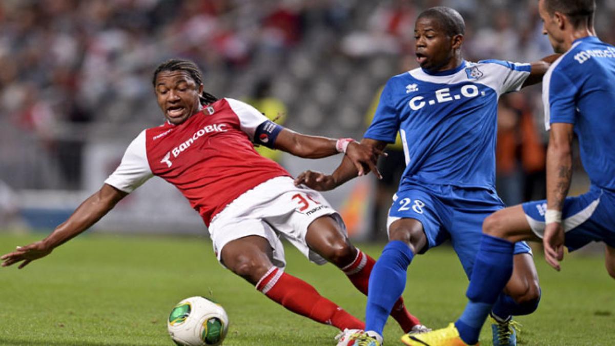 pandurii tg jiu s a calificat in grupele europa league dupa 2 0 cu sporting braga