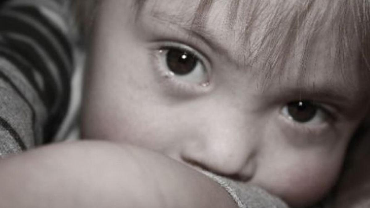 e lege parintii care pleaca sa munceasca in strainatate trebuie sa anunte autoritatile