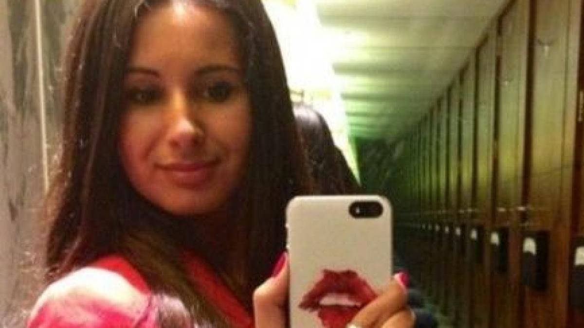 era cea mai frumoasa fata din oras dar toata lumea isi bate joc de ea acum ce detaliu i a scapat