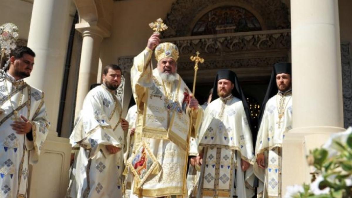 Patriarhul Daniel: Toate galaxiile nu valorează cât sufletul unui om. Este mare nevoie ca să preţuim valoarea persoanei umane