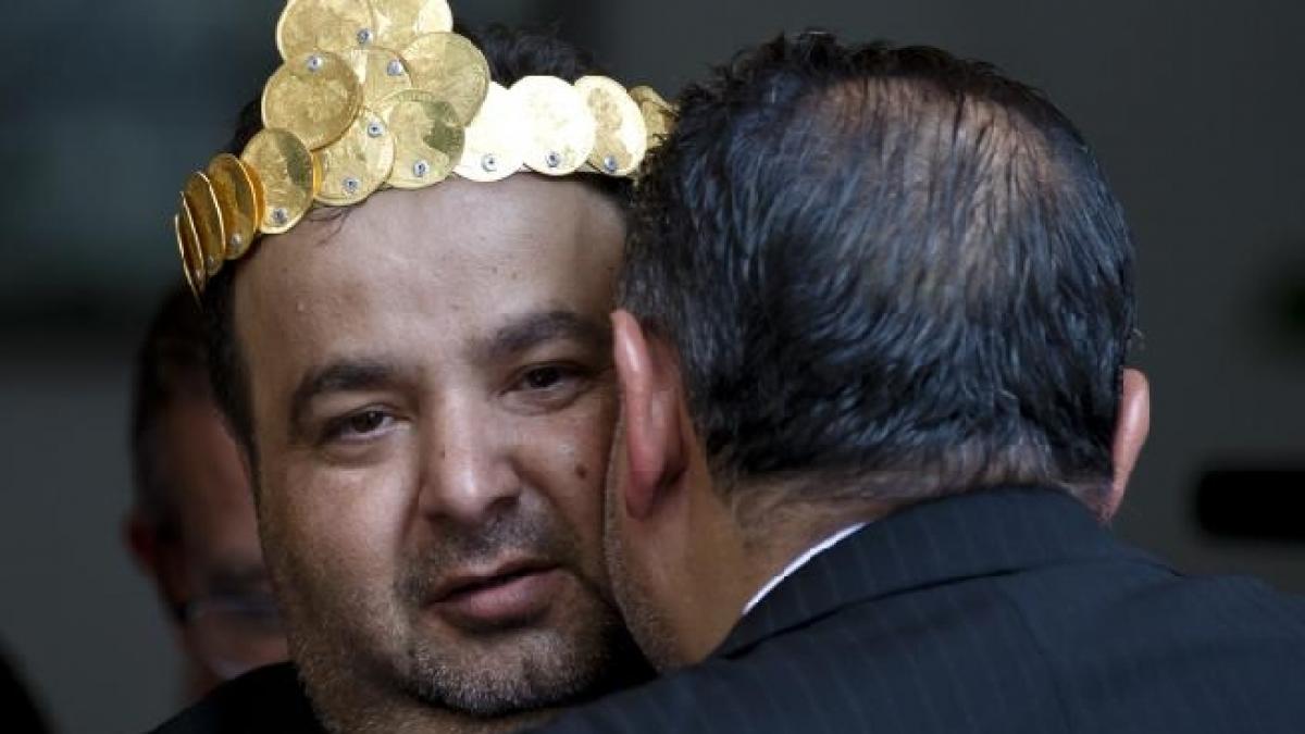 scandal monstru in comunitatea roma imparatul iulian fratii cioaba nu mai sunt regi