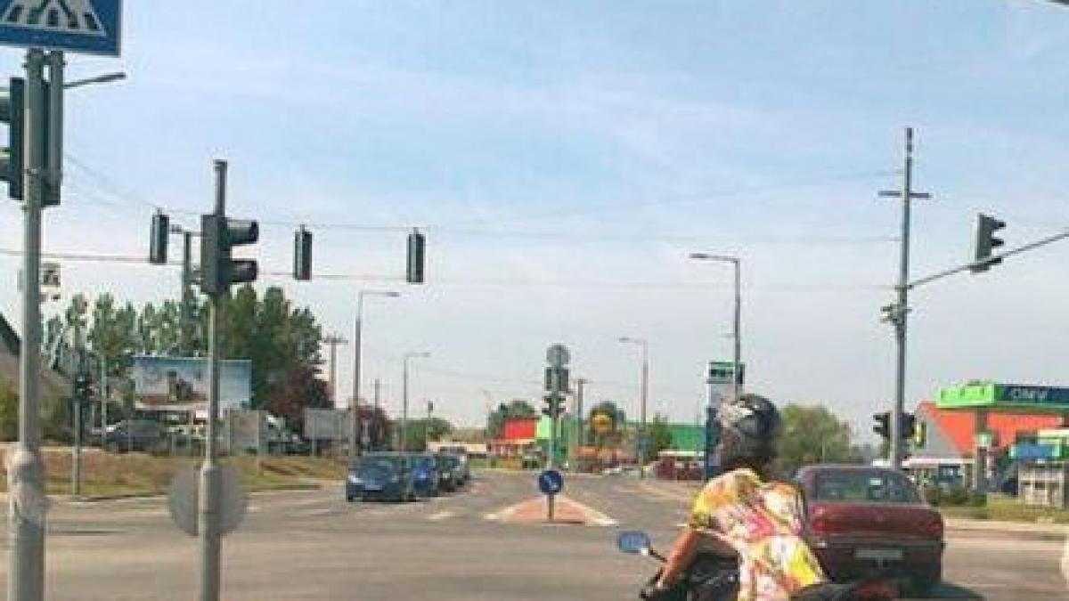 imaginea asta surprinsa in traficul din bucuresti i a innebunit pe straini am vrea si noi femei ca