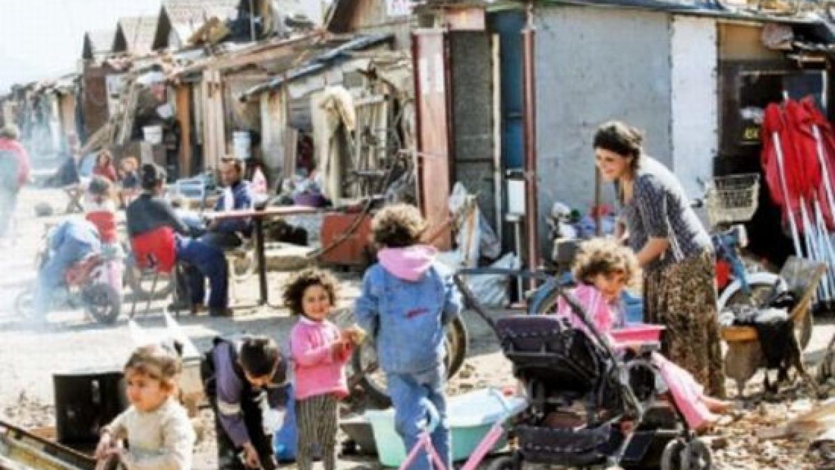 o tabara ilegala locuita de aproximativ 750 de cetateni romani si bulgari evacuata in sud estul