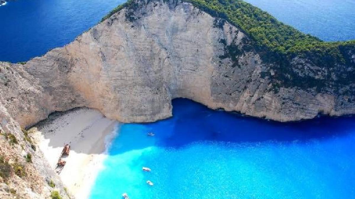 premiera in turismul romanesc s au lansat cursele charter pentru vara lui 2014