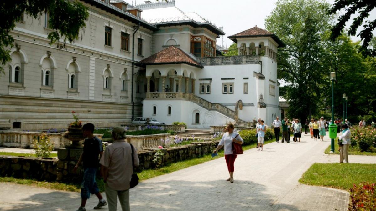 palatul cotroceni casa presedintelui basescu este in paragina cum arata unul din cele mai