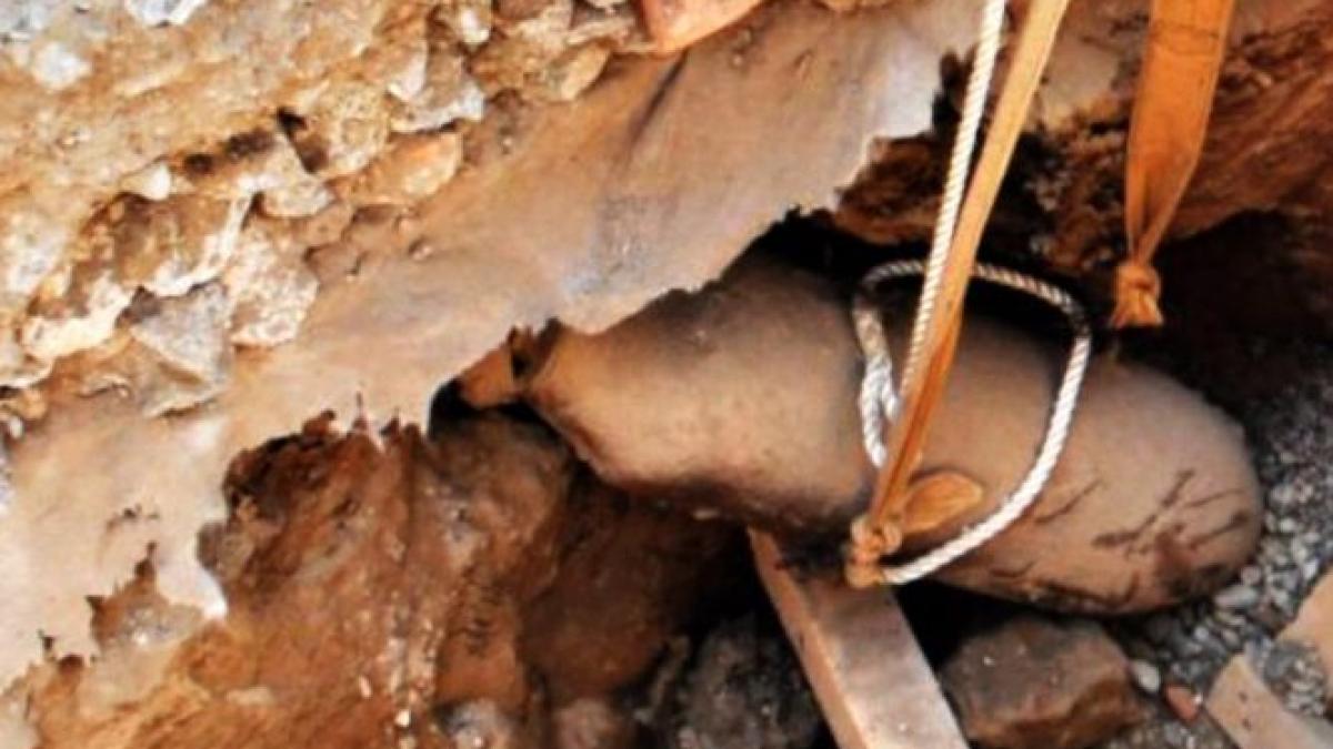 o bomba cu focosul activ descoperita in apropiere de arad