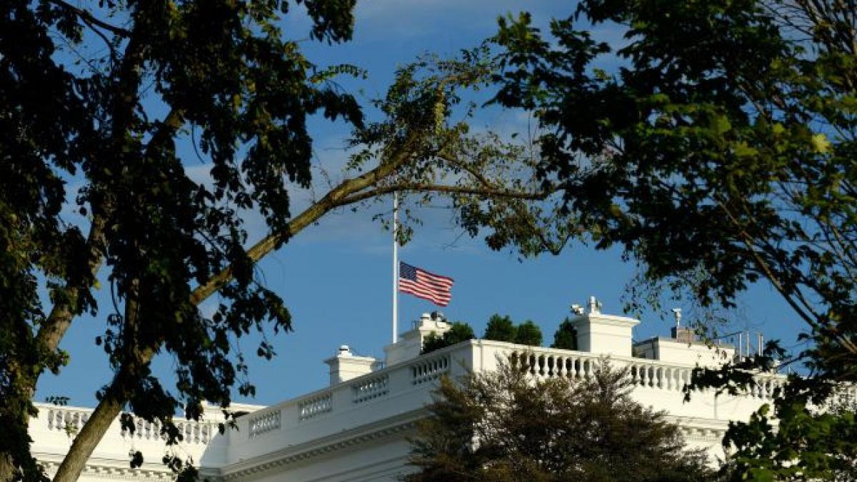 barbatul responsabil pentru atacul armat din washington a fost tratat pentru probleme psihice