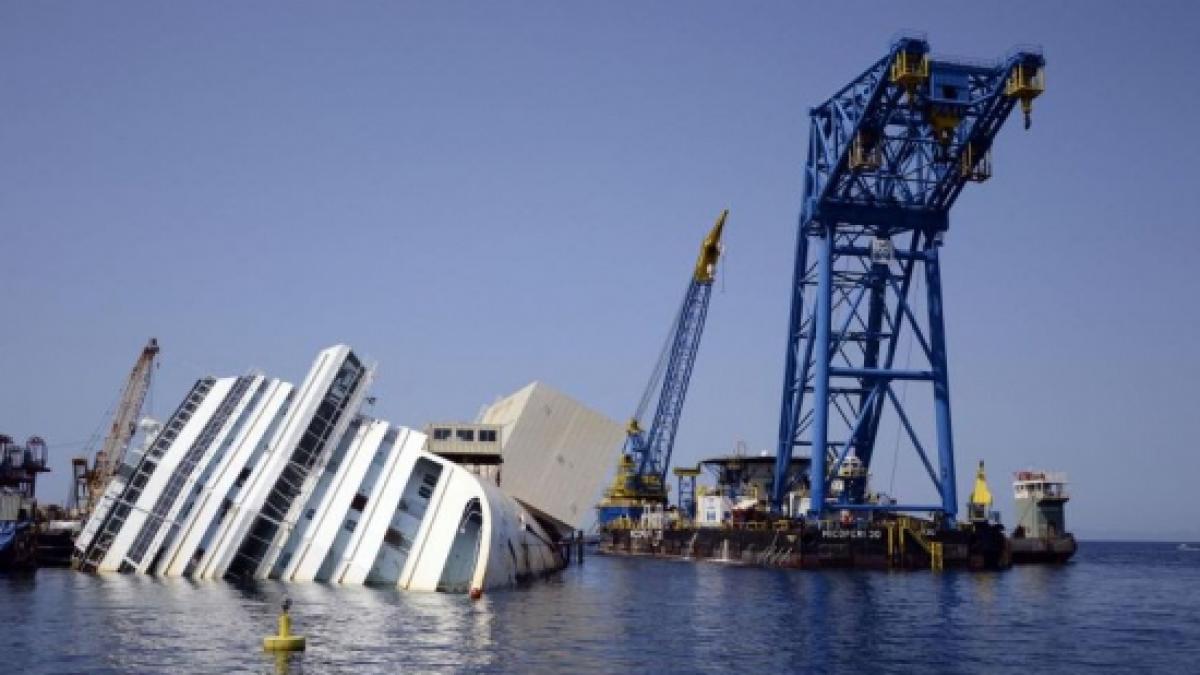 nava costa concordia a fost repusa pe linia de plutire