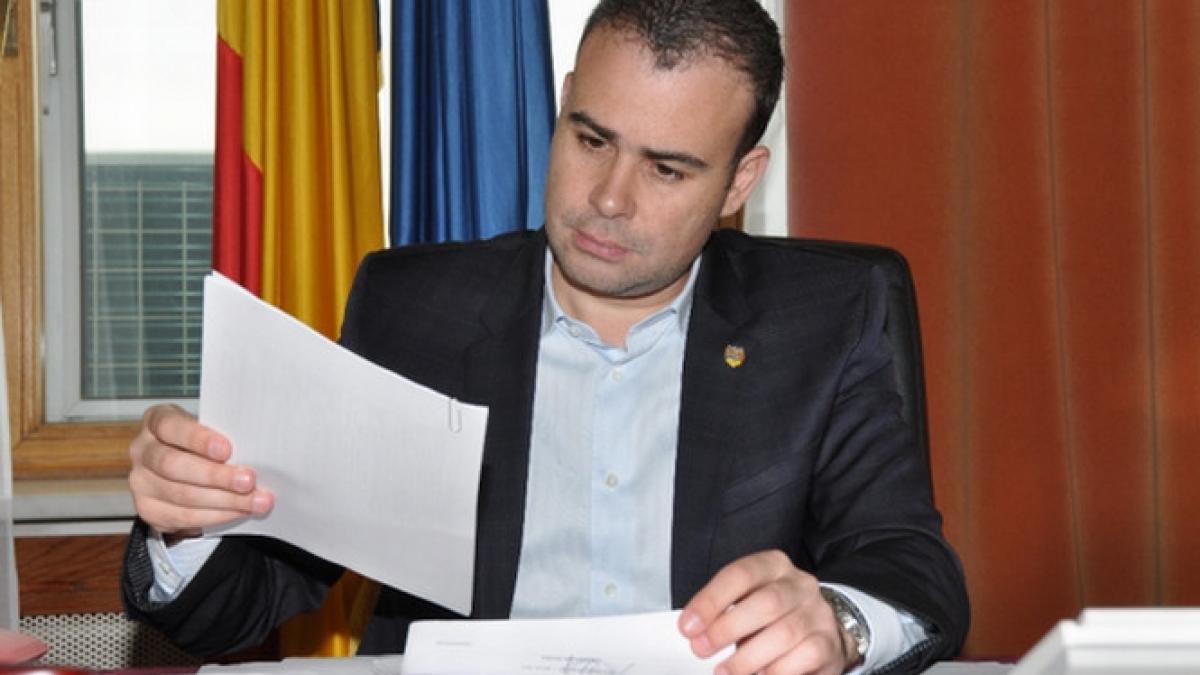 presedintelele comisiei pentru rosia montana va fi senatorul psd darius valcov