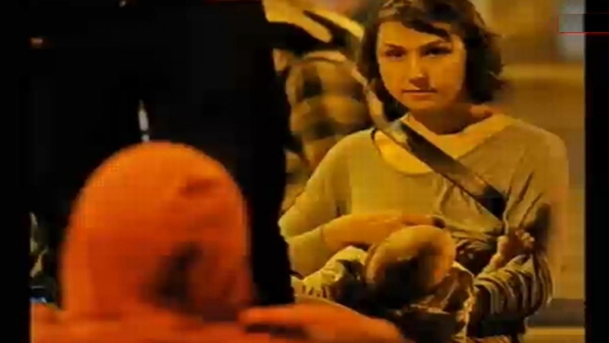 mame care alapteaza la protestele fata de rosia montana vezi foto