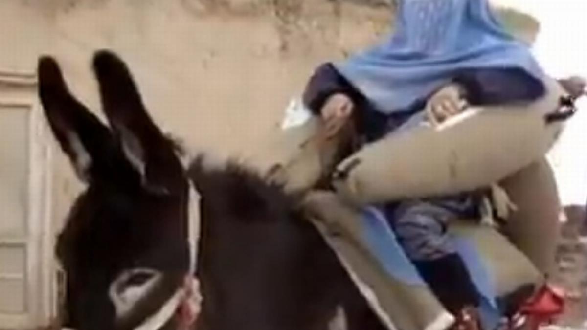 ambulanta magar face diferenta intre viata si moarte pentru mii de femei din afganistan vezi cum
