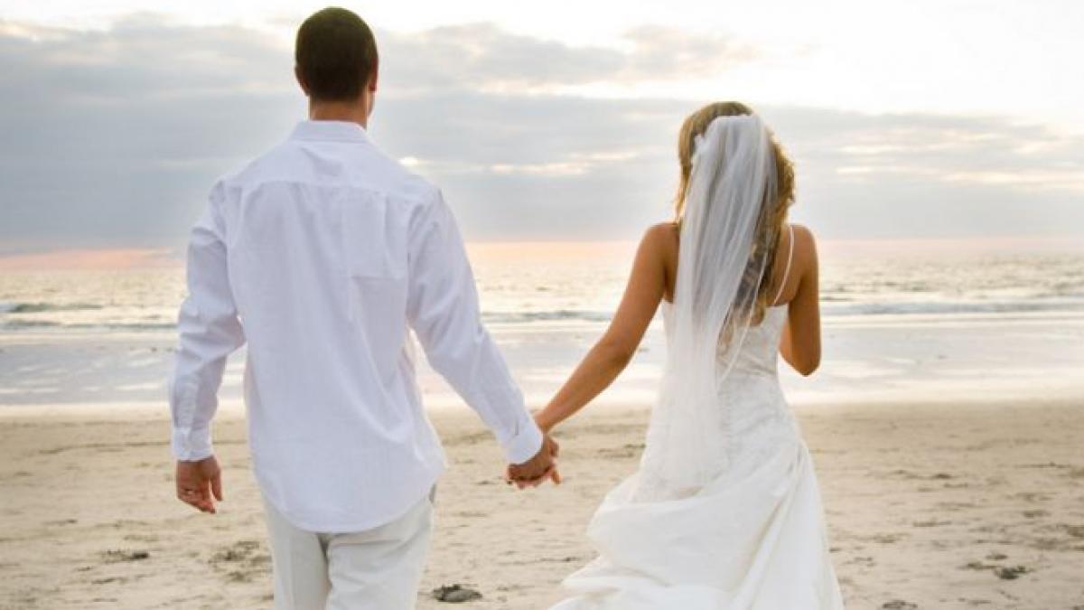 de la club direct la biserica doua capele vor fi construite langa un club de striptease din mamaia