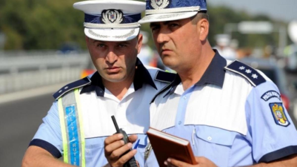 doi angajati ai dga raniti intr un accident provocat de fiica unui politist din gorj