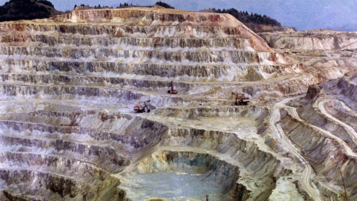 minerii din rosia montana vor fi vizitati saptamana viitoare de parlamentarii din comisia speciala