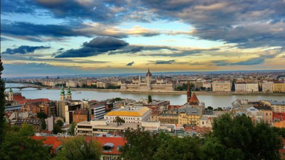 pericol de explozie la budapesta sute de oameni au fost evacuati