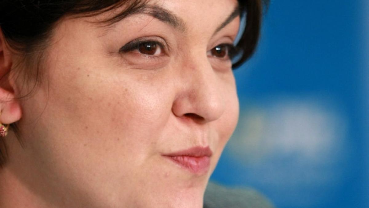adina valean votez impotriva proiectului rosia montana pozitia pnl este cea corecta