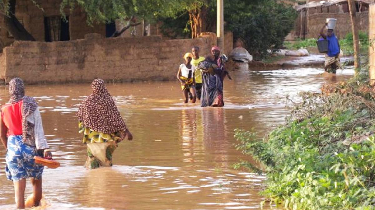 bilantul inundatiilor din niger 32 de morti si peste 130 000 de sinistrati