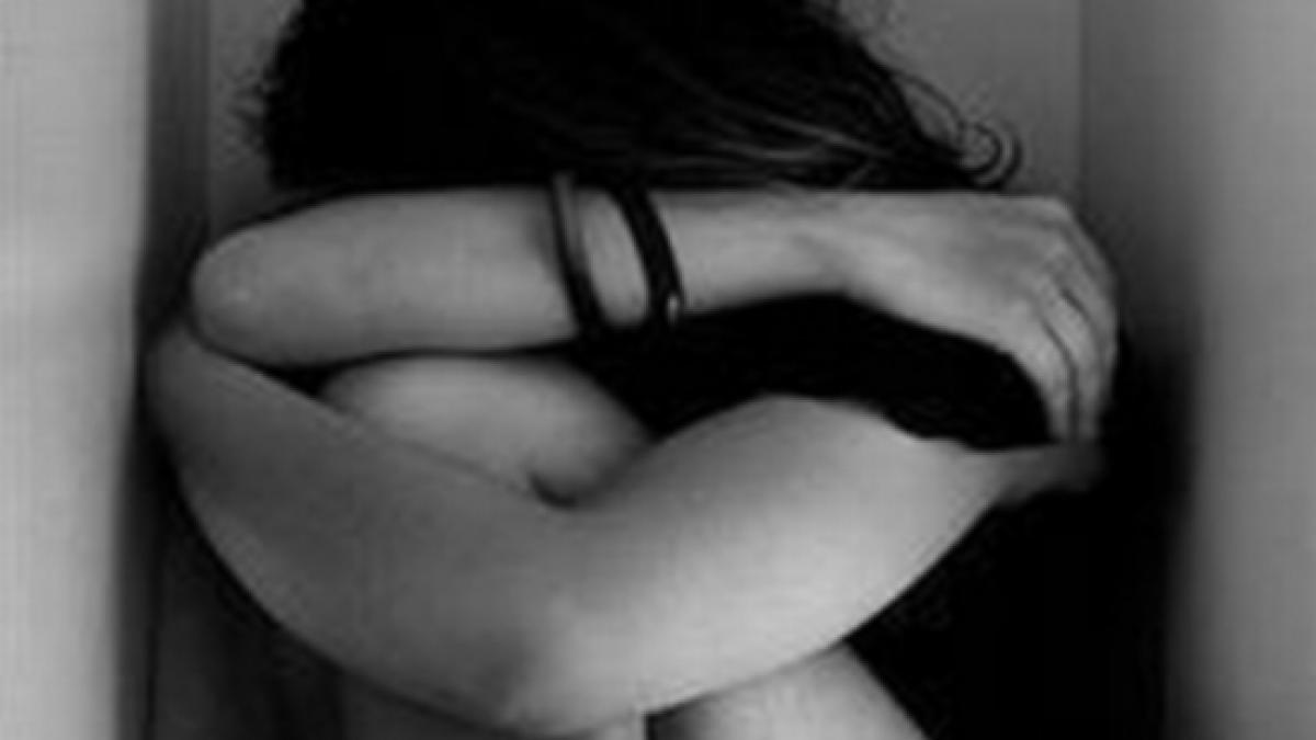 parchetul judecatoriei sector 1 amendat cu 5 000 de lei pentru ca a spus numele jurnalistei violate