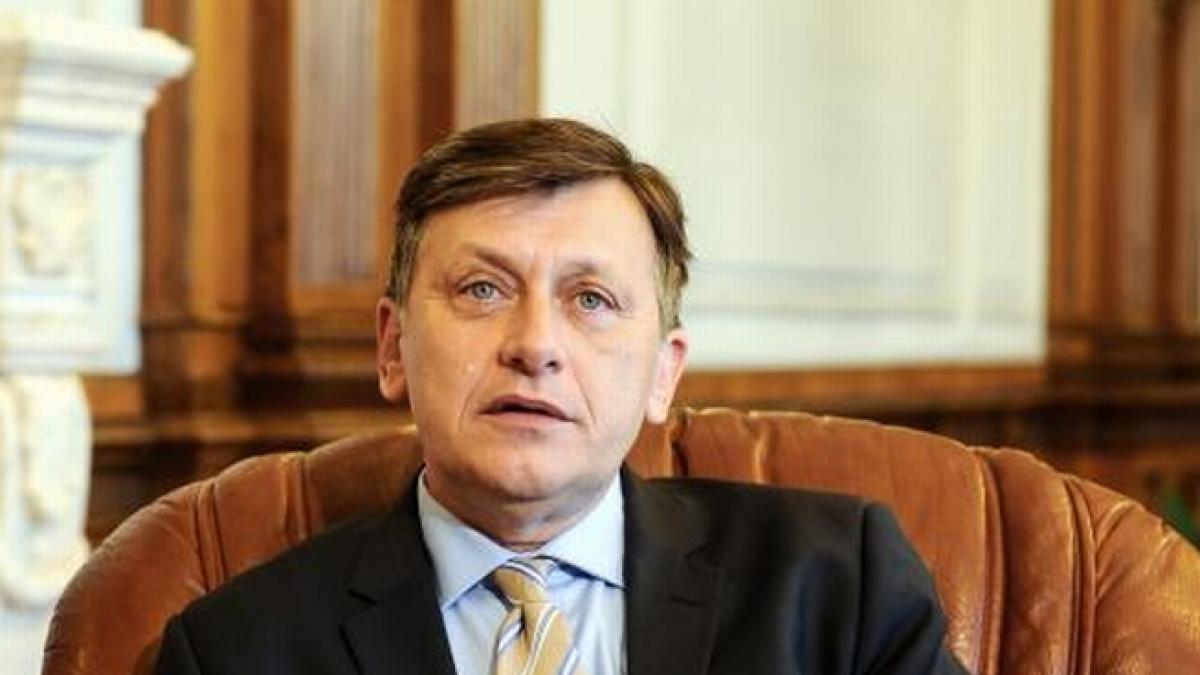 presedintele pnl crin antonescu implineste 54 de ani
