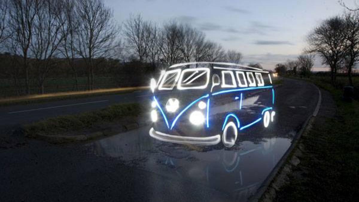 reprezenta libertatea avea farmec si aducea zambete pe fetele oamenilor legendarul volkswagen