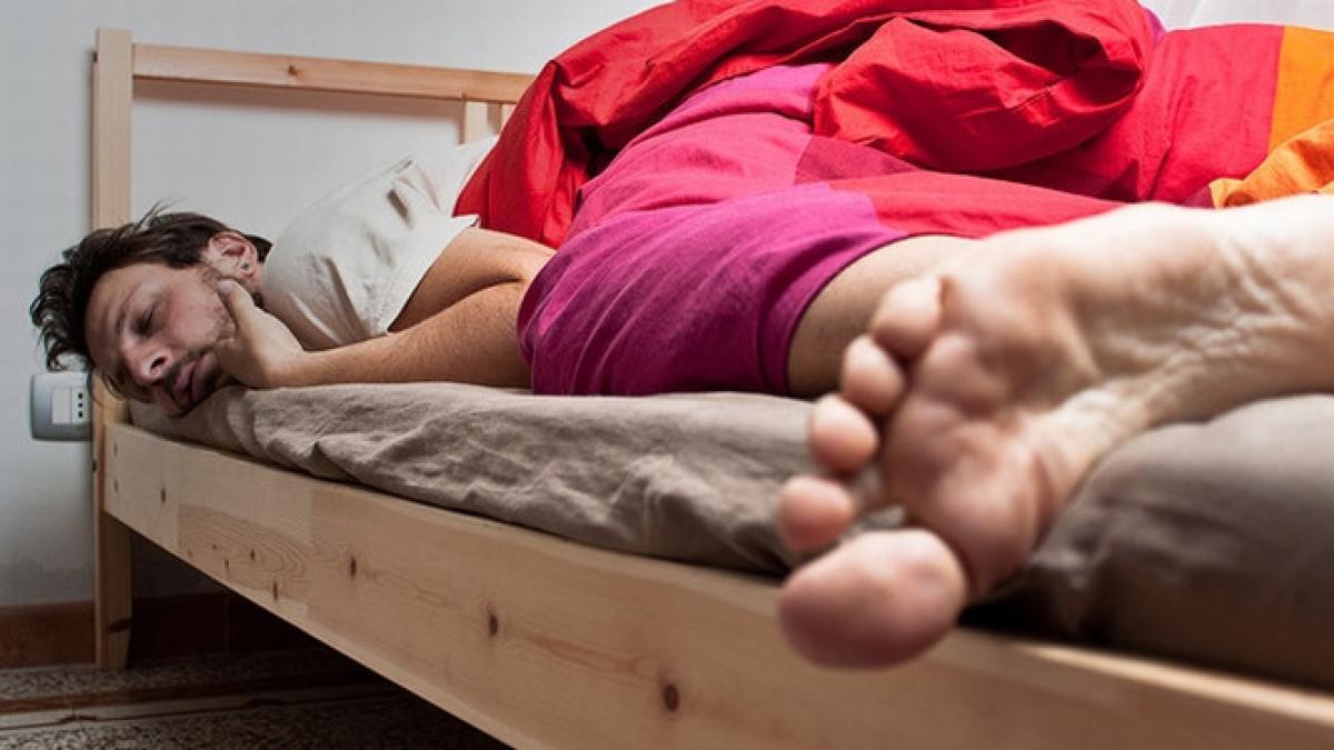 te ai saturat sa stai in picioare nasa plateste cu 18 000 de dolari voluntarii dispusi sa stea doar