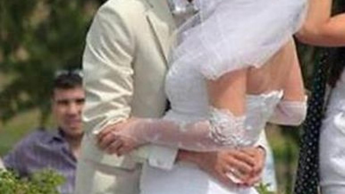 ce au facut mirii la altar in fata tuturor invitatilor a fost cel mai penibil moment pe care l am