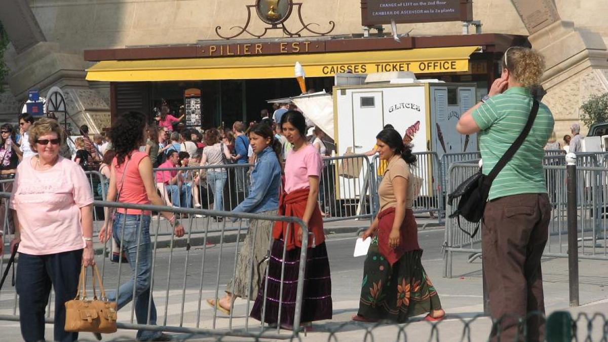 ce legatura exista intre tigani si aderarea la spatiul schengen vezi declaratia premierului ponta